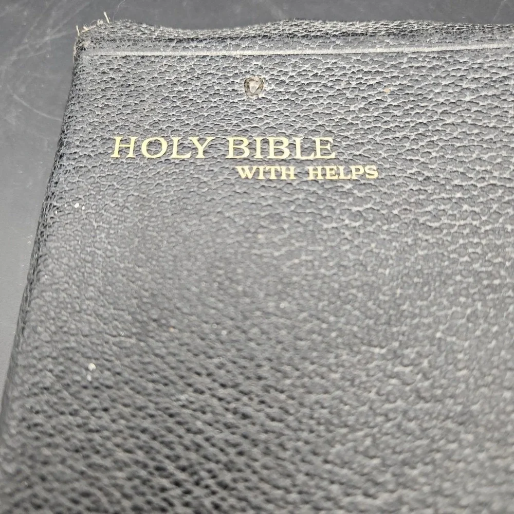 Vintage‎ Holy Bible With Helps Illustrated 1945